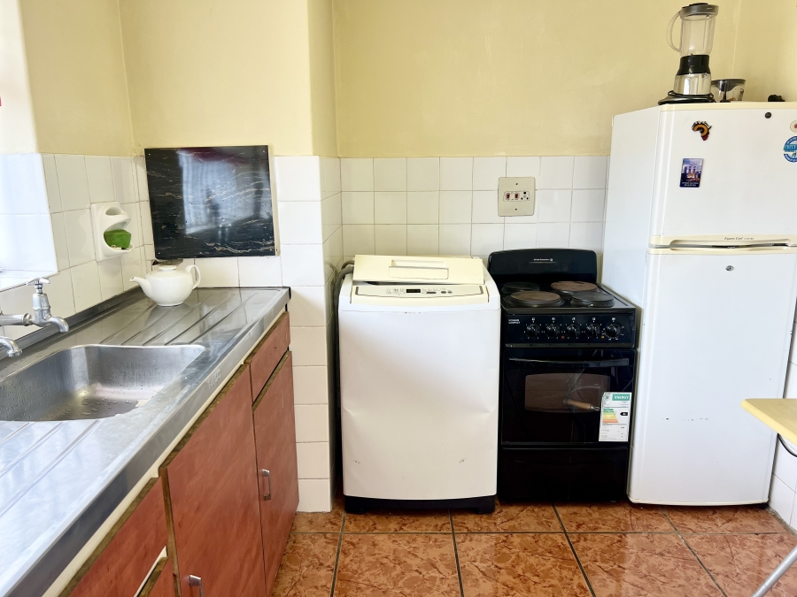 1 Bedroom Property for Sale in Oostersee Western Cape